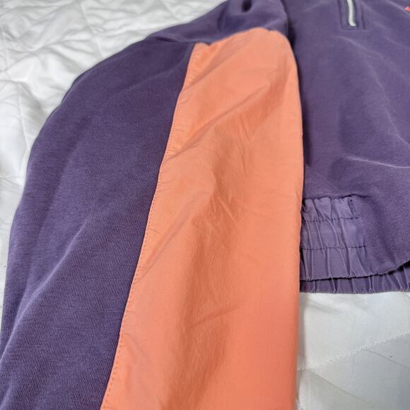 Nike Women’s Cropped Half‎ Zip Hoodie Swoosh Purple Pink CZ8164-573 Size M - Picture 3 of 12